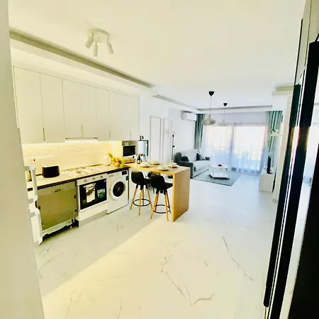Apartment Caesar Marcellus 51 Larnaca
